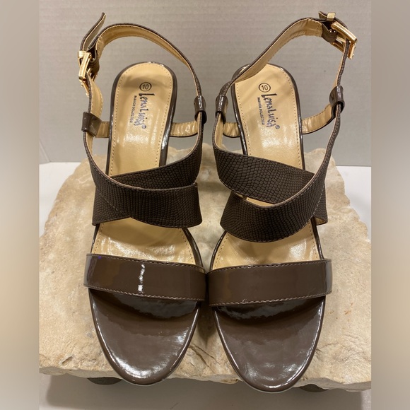 Lena Louisa Taupe Grey Patent Leather Platform Peep Toe Heels Sz 10 - Picture 2 of 10